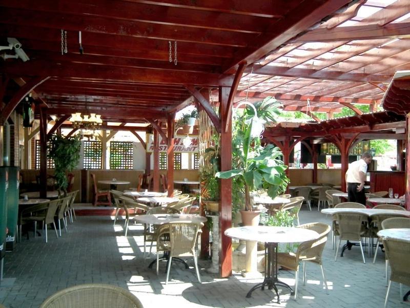 Hotel Jarja Hajdúszoboszló المظهر الخارجي الصورة