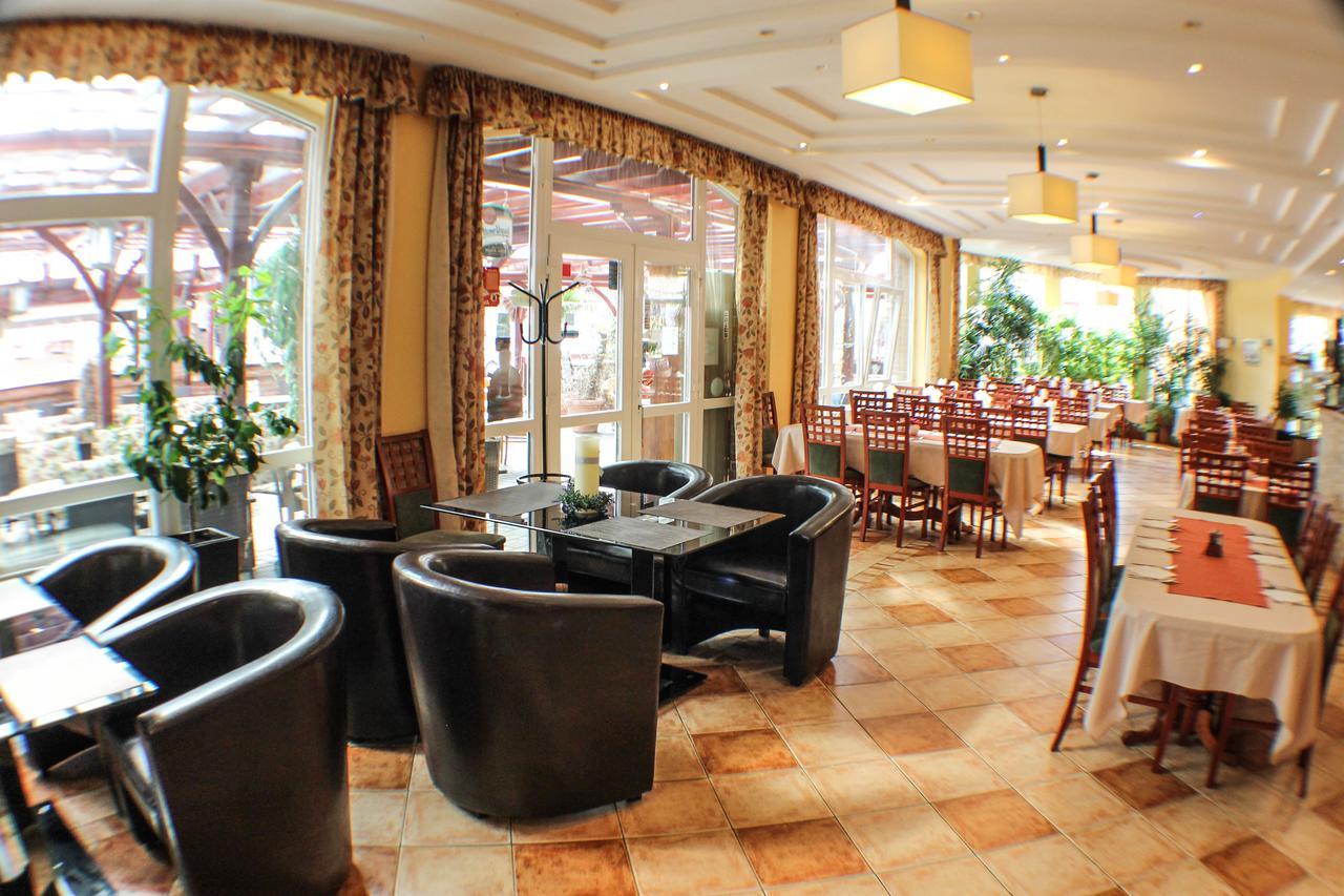 Hotel Jarja Hajdúszoboszló المظهر الخارجي الصورة