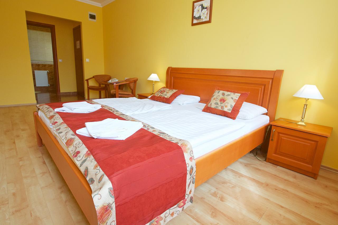 Hotel Jarja Hajdúszoboszló المظهر الخارجي الصورة
