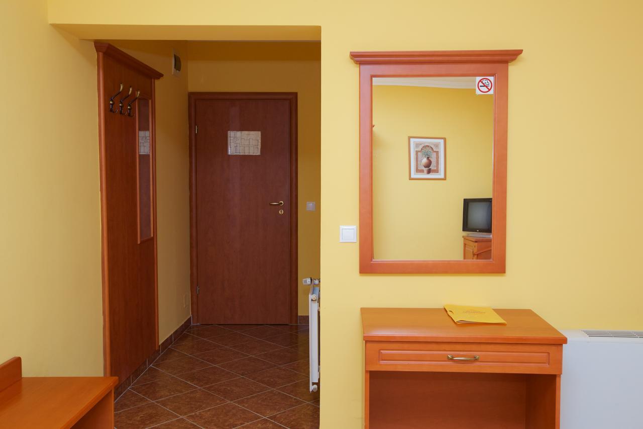 Hotel Jarja Hajdúszoboszló المظهر الخارجي الصورة