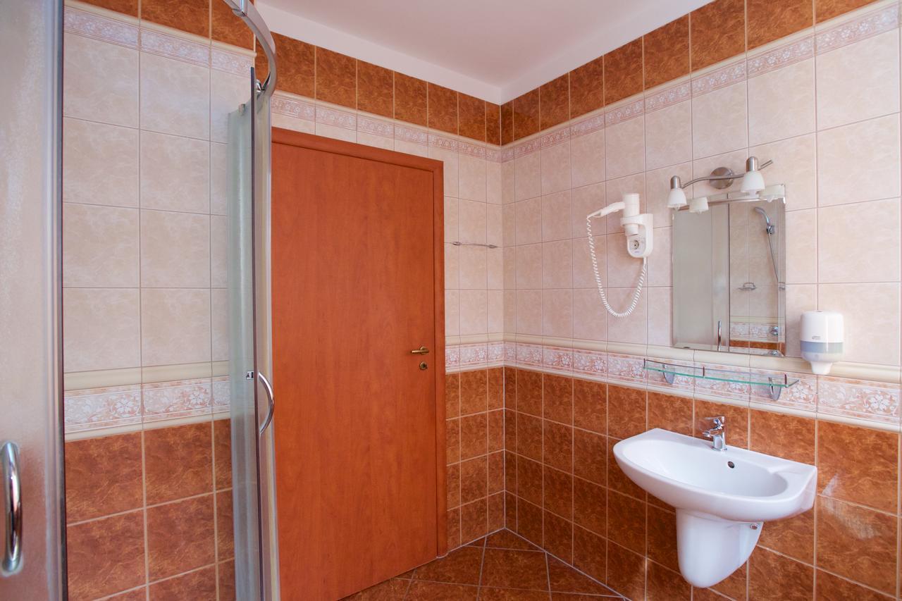 Hotel Jarja Hajdúszoboszló المظهر الخارجي الصورة