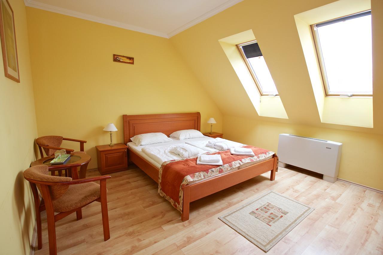 Hotel Jarja Hajdúszoboszló المظهر الخارجي الصورة